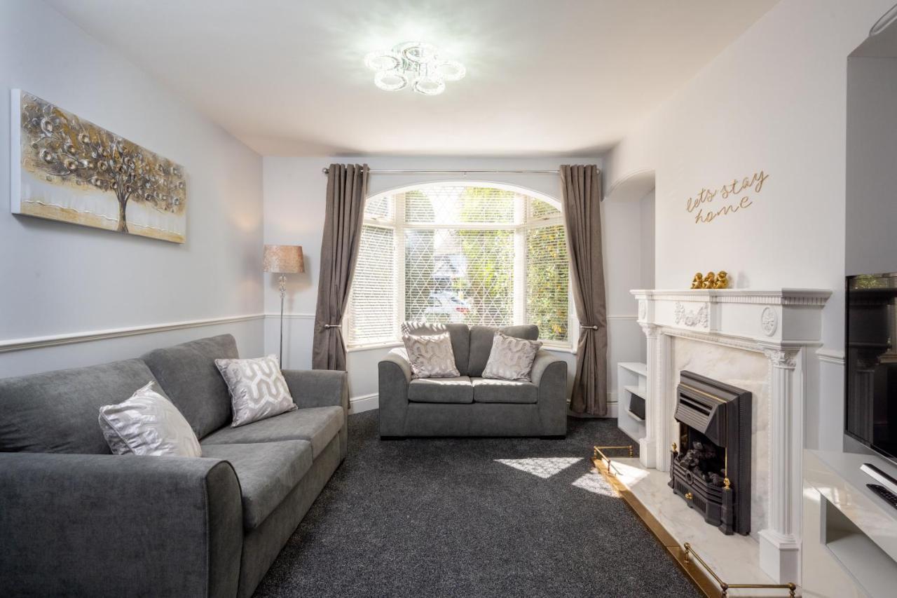 Mulberry House - Luxurious And Modern 4-Bed In Solihull Near Nec,Jlr, Airport, Resorts World, Hs2 Buitenkant foto