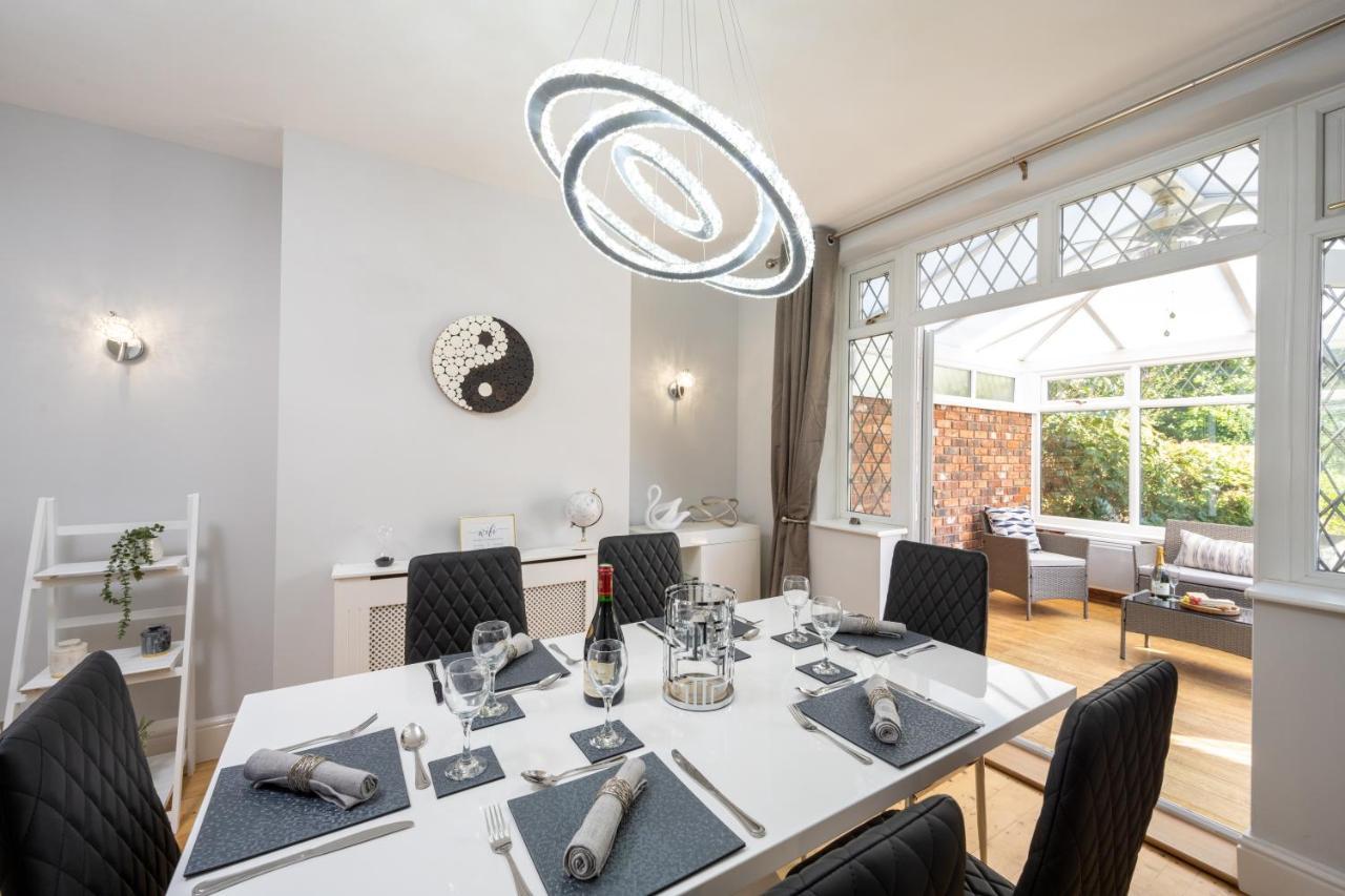 Mulberry House - Luxurious And Modern 4-Bed In Solihull Near Nec,Jlr, Airport, Resorts World, Hs2 Buitenkant foto