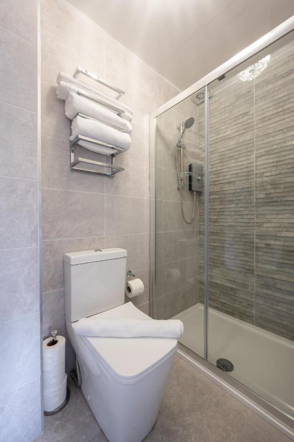 Mulberry House - Luxurious And Modern 4-Bed In Solihull Near Nec,Jlr, Airport, Resorts World, Hs2 Buitenkant foto