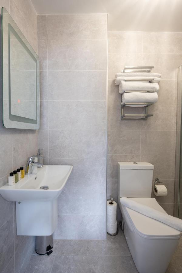 Mulberry House - Luxurious And Modern 4-Bed In Solihull Near Nec,Jlr, Airport, Resorts World, Hs2 Buitenkant foto
