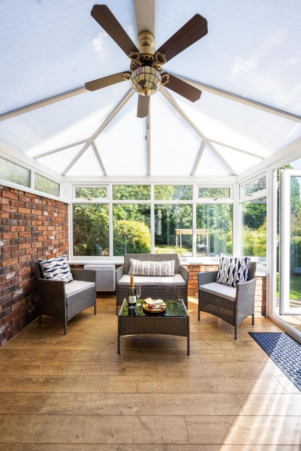 Mulberry House - Luxurious And Modern 4-Bed In Solihull Near Nec,Jlr, Airport, Resorts World, Hs2 Buitenkant foto