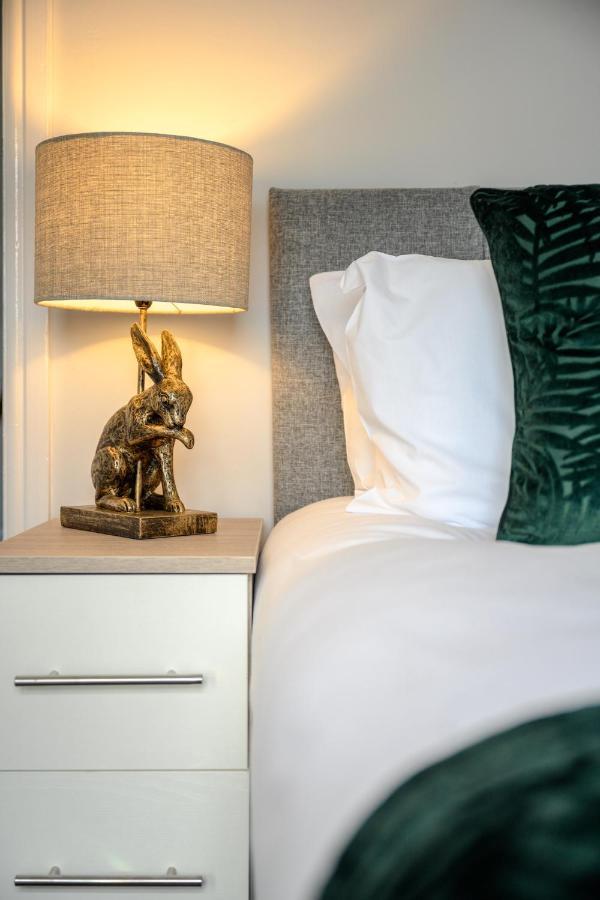 Mulberry House - Luxurious And Modern 4-Bed In Solihull Near Nec,Jlr, Airport, Resorts World, Hs2 Buitenkant foto