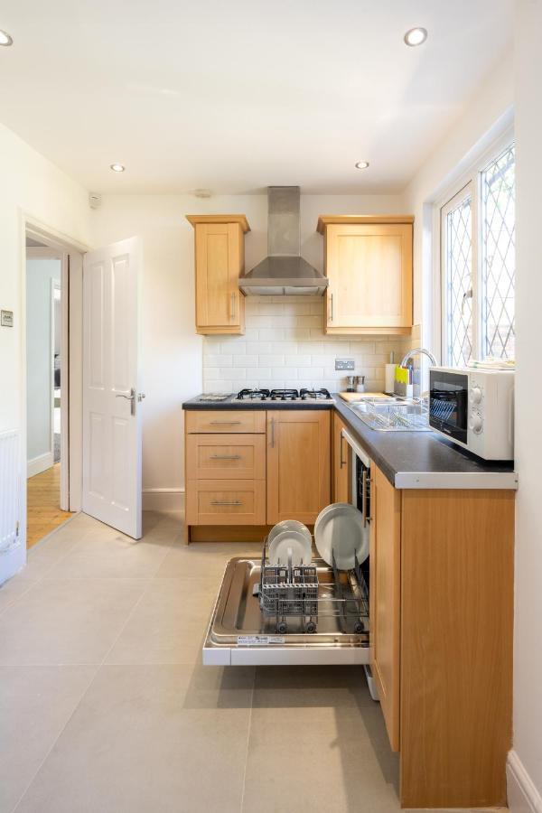Mulberry House - Luxurious And Modern 4-Bed In Solihull Near Nec,Jlr, Airport, Resorts World, Hs2 Buitenkant foto
